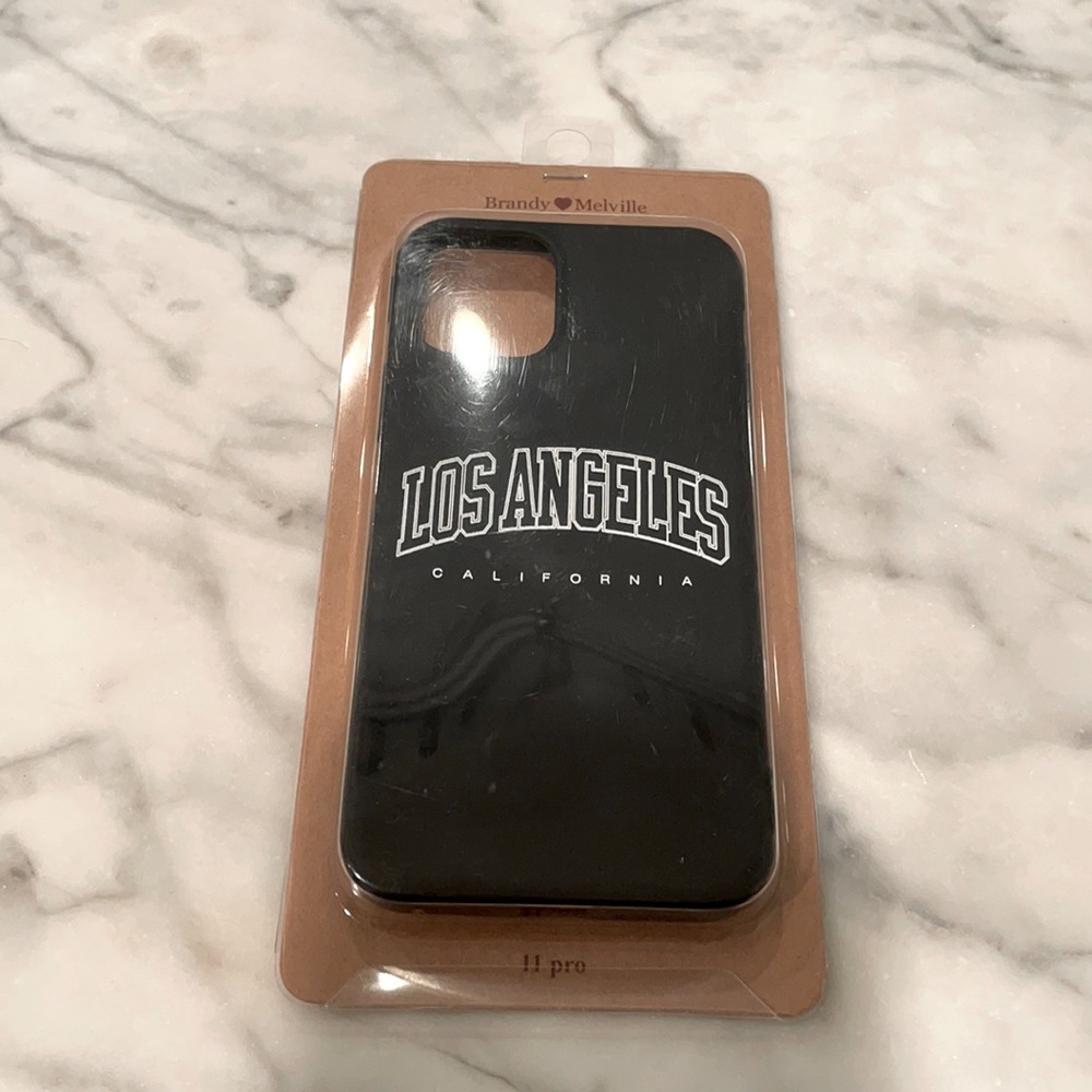 BRANDY MELVILLE🤍🤍iPhone case